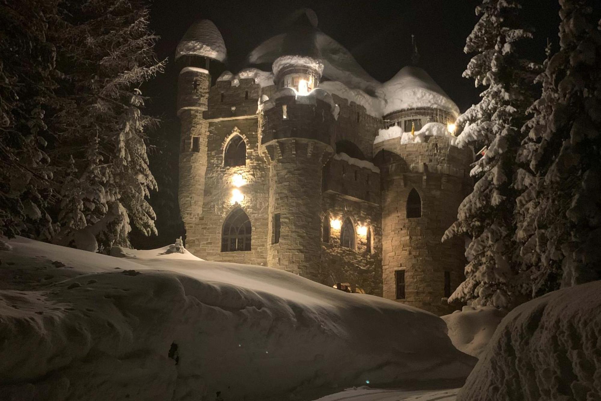 サンドポイント Schweitzer Castleヴィラ エクステリア 写真