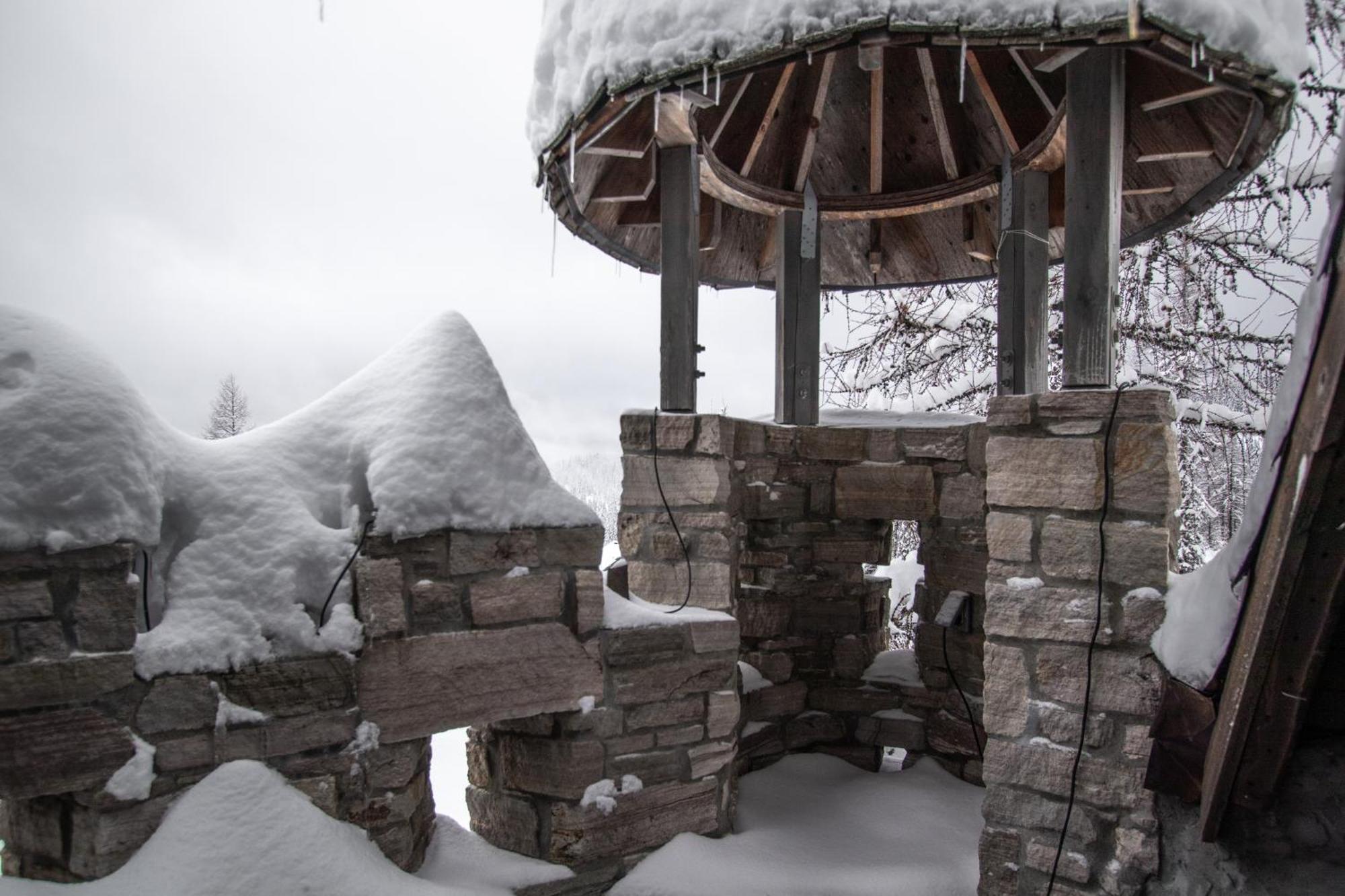 サンドポイント Schweitzer Castleヴィラ エクステリア 写真