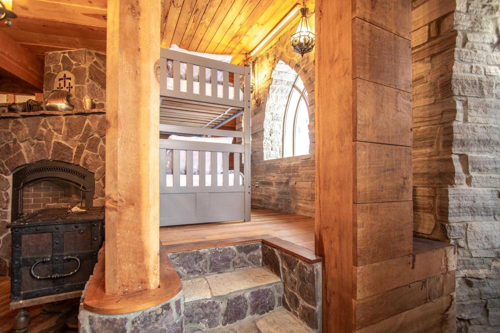 サンドポイント Schweitzer Castleヴィラ エクステリア 写真